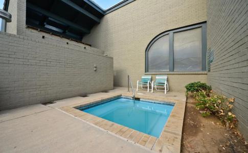 Americas Best Value Inn & Suites Extended Stay - - 8