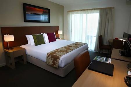 Quest Palmerston - - 70