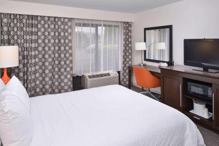 Hampton Inn Portland East - 5