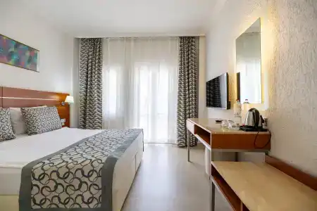 Petunya Beach Resort - 3