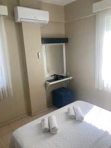 Koz Marigold Apart - 202