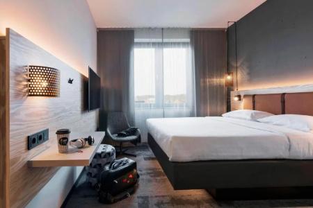 Moxy Duesseldorf South - 33