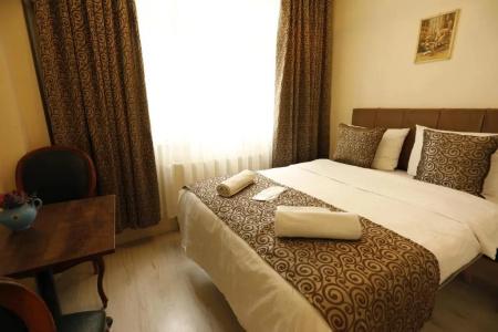 Nezahat Sultan Apart - 113