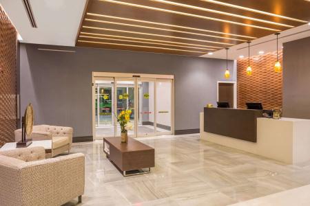 Wingate by Wyndham Miami Airport - 1