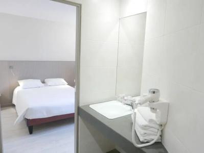 Best Hôtel Lille - 72