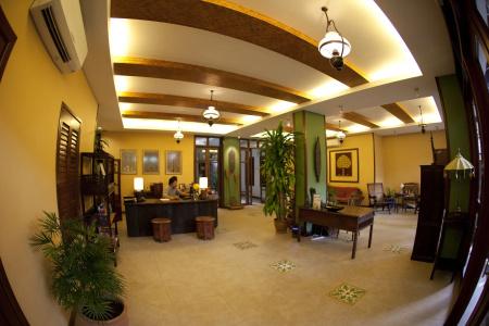 Anggun Boutique - 1
