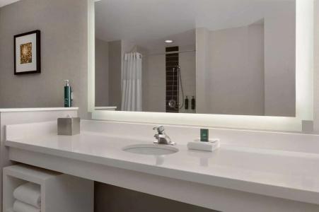 Four Points by Sheraton Las Vegas East Flamingo - 34