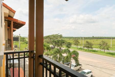 Baan Urt Suratthani Airport - 66