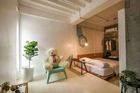Pastelhouse hostel - 17