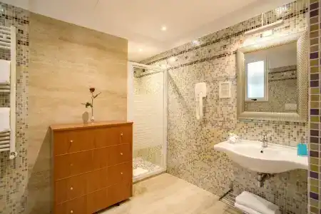 Aurelius Art Gallery - 8