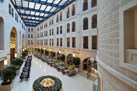 DoubleTree by Hilton Bratislava - 31