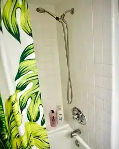 Tropical Studios At Marine Surf Waikiki - Free Parking - Best Location - Full Kitchen - Swimming Pool - 72