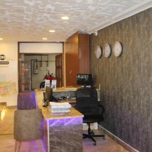 Omega Inn - 26