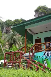 Chill Out Bar and Bungalows - 9
