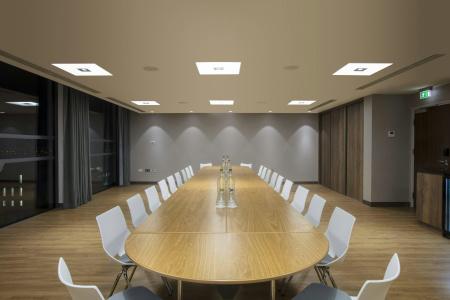 Courtyard by Marriott Edinburgh West - 14