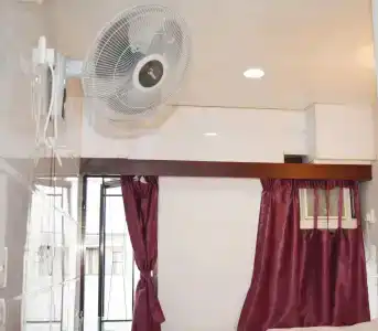 Om - 1