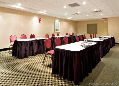 Holiday Inn Express and Suites, an IHG - 19