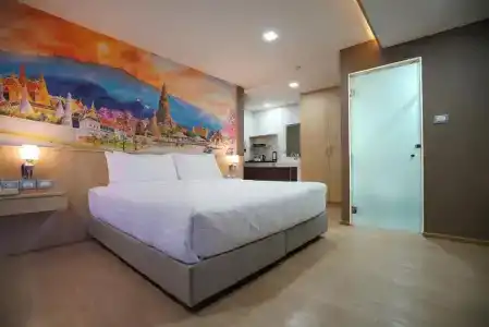 The Qube fifty - 42