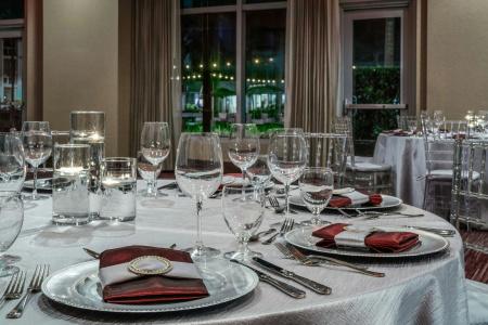 Courtyard by Marriott Miami Airport - 31