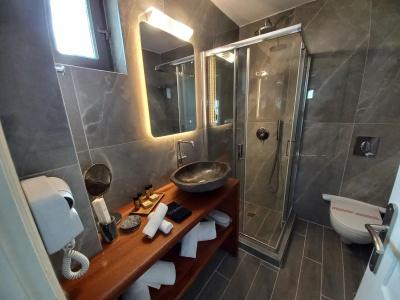 En Plo Boutique Suites Oia Santorini - 7