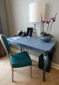 Aria Budapest by Library Collection - 21