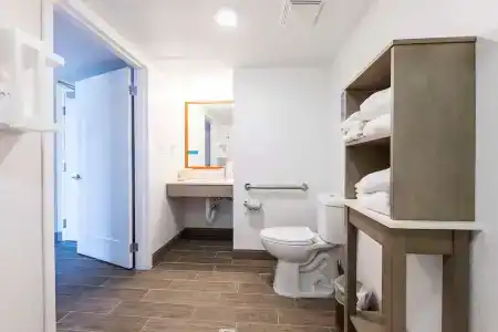 Hampton Inn Virginia Beach Oceanfront North - 97