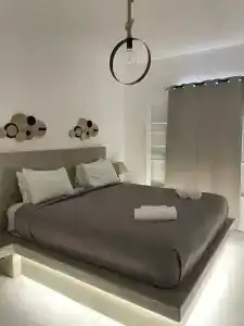 Zoumis Studios - 114