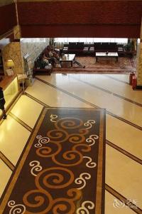 Chengdu Xiangyang Building - 12
