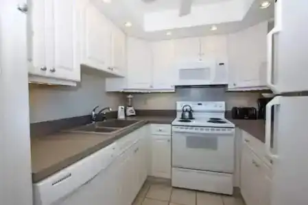 Gulfview Manor - 30