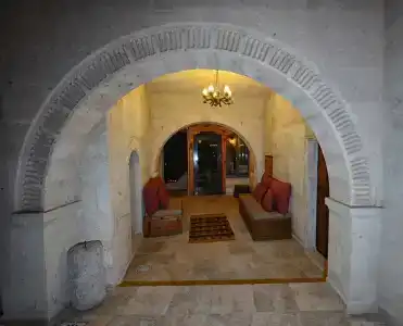 APEX CAVE - 10