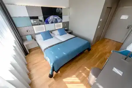 Discovery 3* Superior - 52