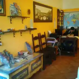 Emerald Palace Hostel - 18