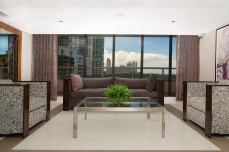 DoubleTree by Hilton Grand Biscayne Bay - 2