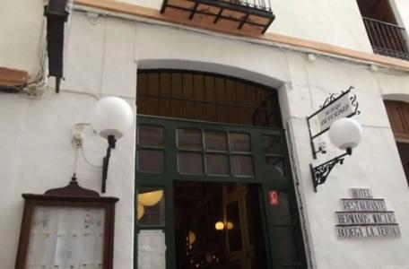 Hermanos Macias - 11