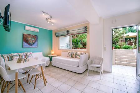 Stamatakis Boutique Studios - 77