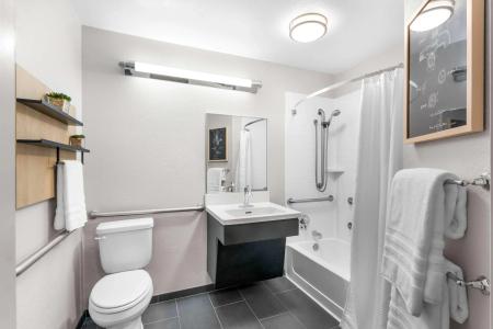 Sonesta Simply Suites Austin South - 8