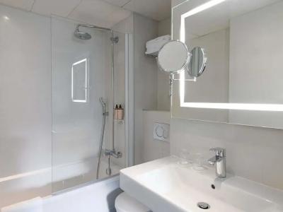 Mercure Paris Montparnasse Raspail - 65