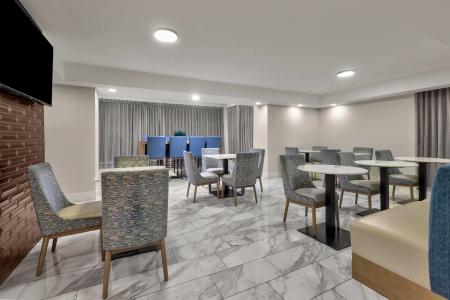 La Quinta By Wyndham Dallas i-35 Walnut Hill Ln - 34