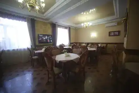 Grand  - 25