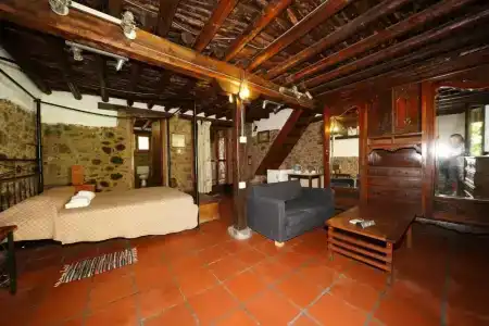 Linos Inn - 48