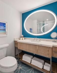 DoubleTree Suites by Hilton - 186