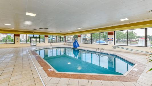 Holiday Inn Express & Suites, An Ihg - 46