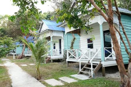 Sandy Beach Bungalows - 64