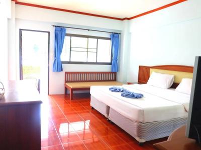 Bay Beach Resort - 2