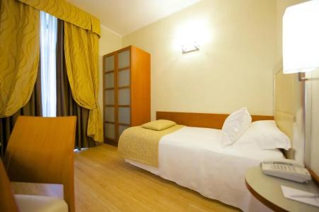 Best Western Crystal Palace - 34