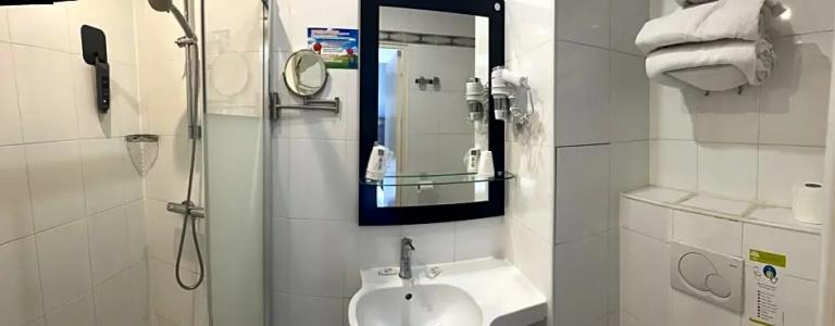 Hipotel Lilas Gambetta - 37