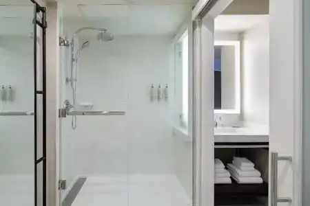 Renaissance Dallas - 91