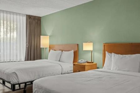 Vagabond Inn Executive Old Town - 19