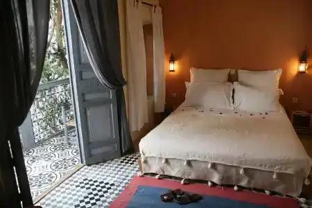 Dar Touyir - 18