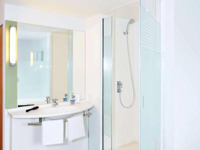 ibis budget Zurich City West - 8